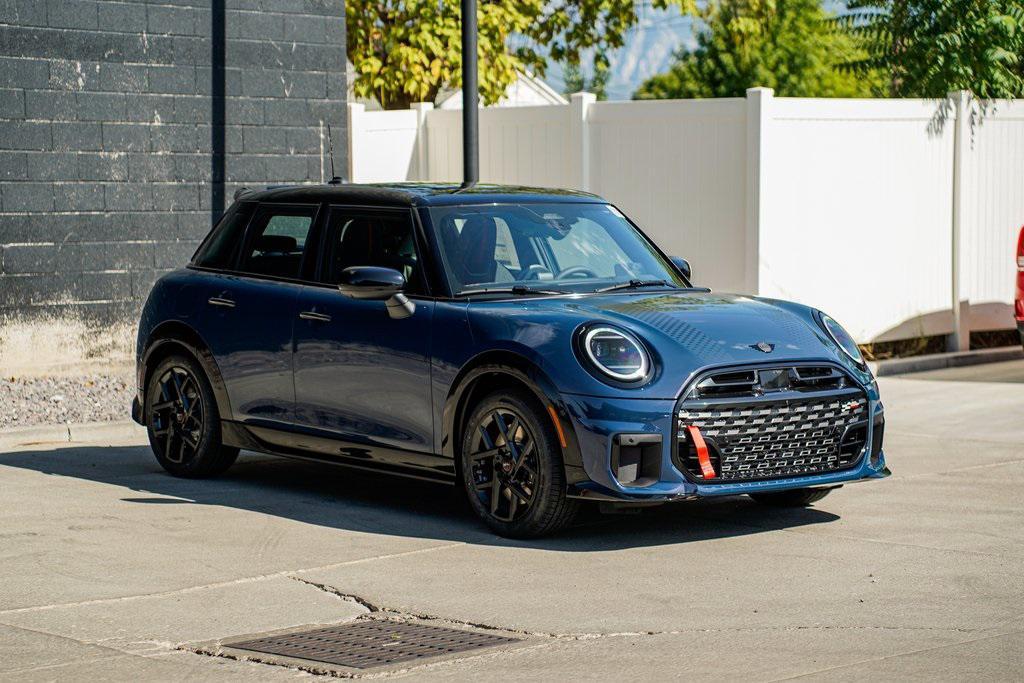 new 2025 MINI Hardtop car, priced at $41,675