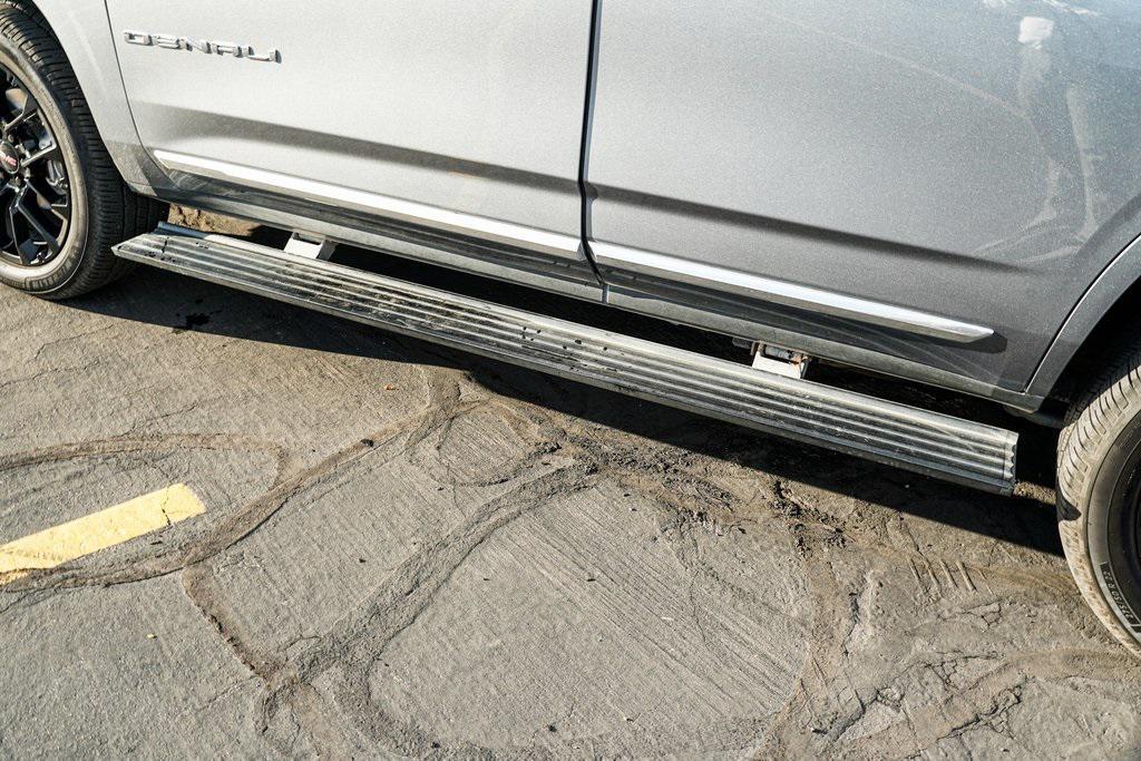 used 2022 GMC Yukon car, priced at $51,995