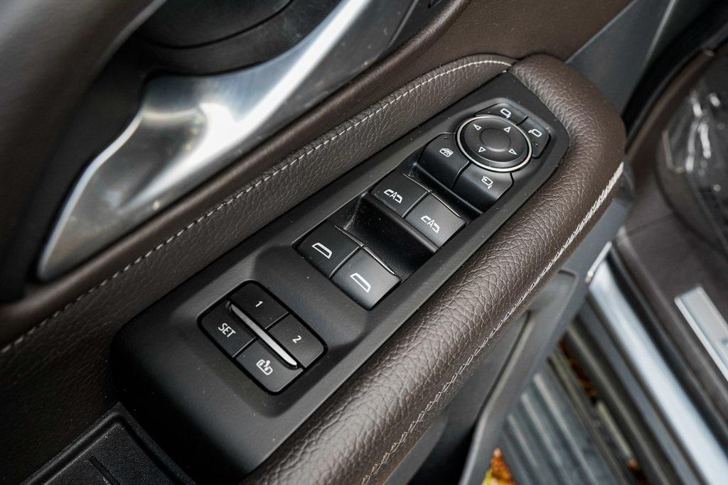 used 2022 GMC Yukon car, priced at $51,995