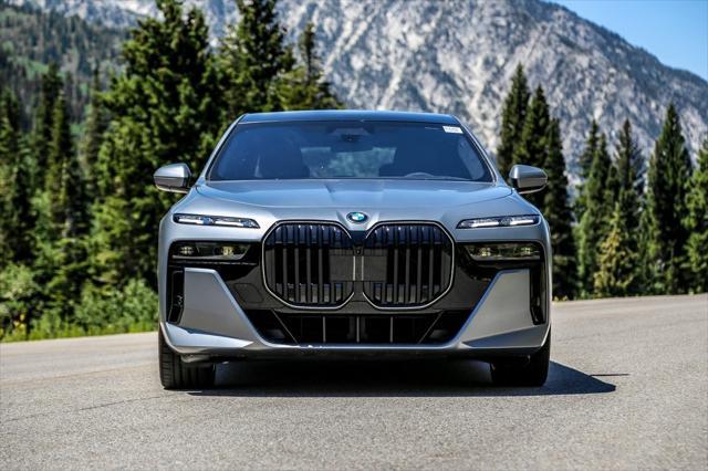 new 2025 BMW 760 car, priced at $151,280