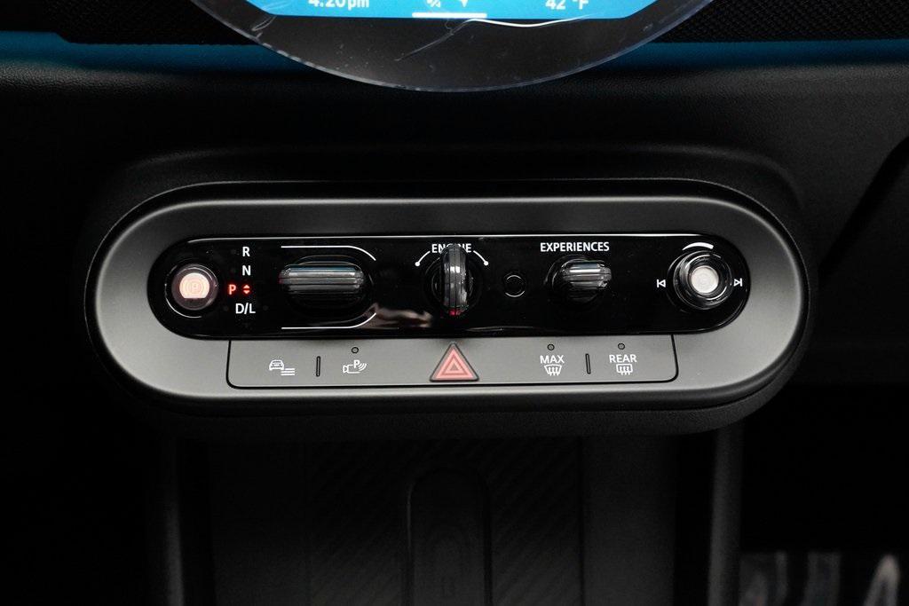 used 2025 MINI Hardtop car, priced at $35,080