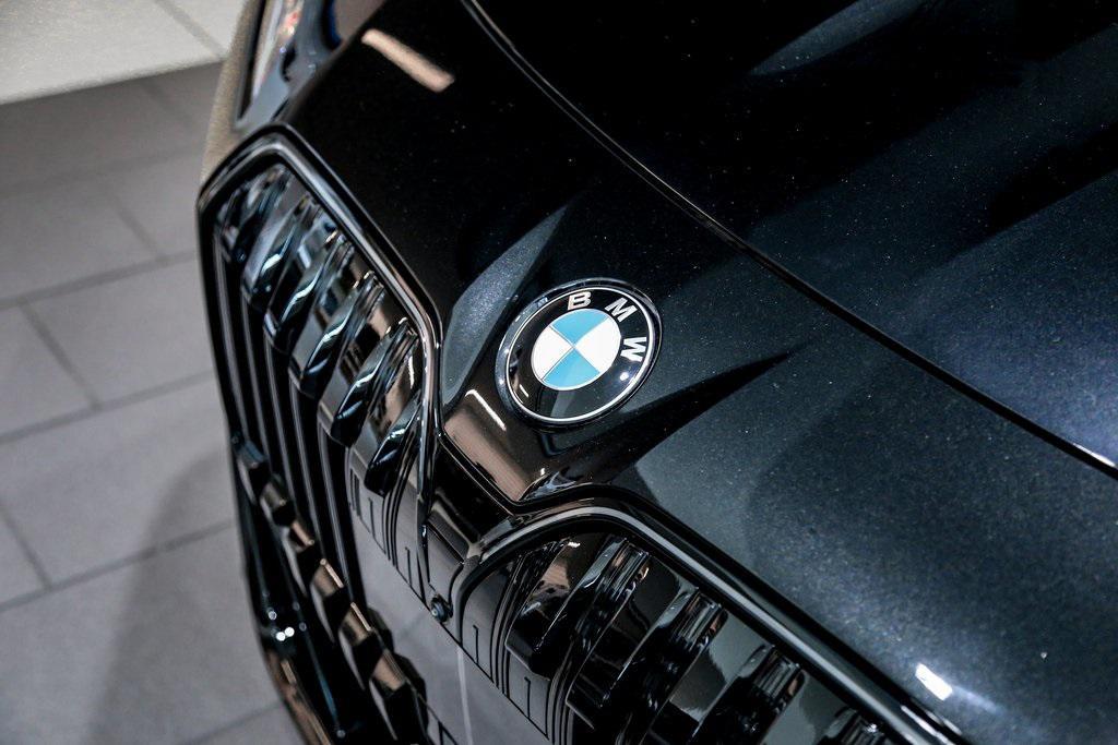 new 2025 BMW 760 car, priced at $146,060