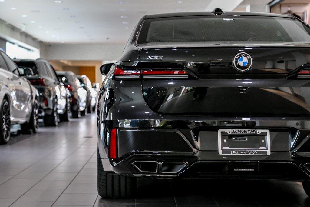 new 2025 BMW 760 car, priced at $146,060