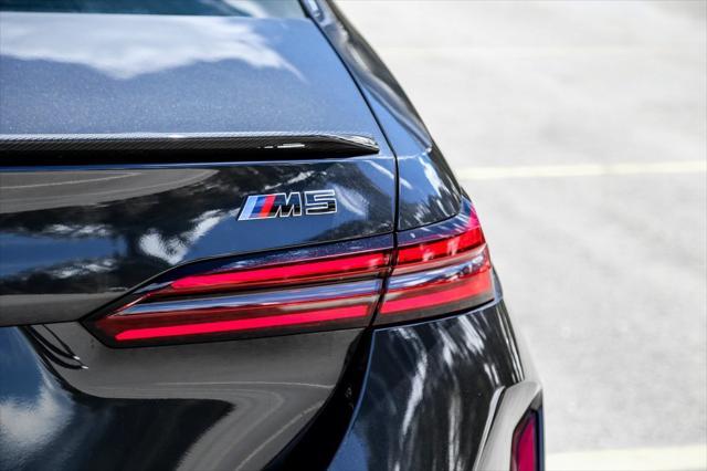 new 2025 BMW M5 car, priced at $129,575
