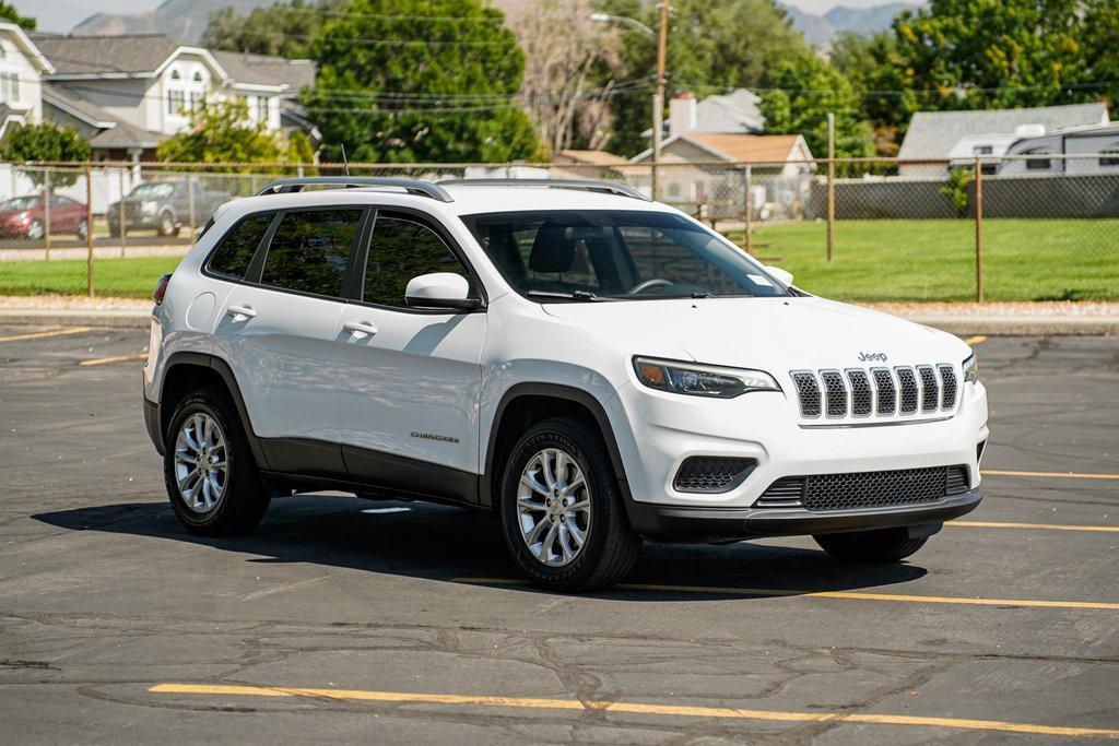 used 2020 Jeep Cherokee car, priced at $13,995