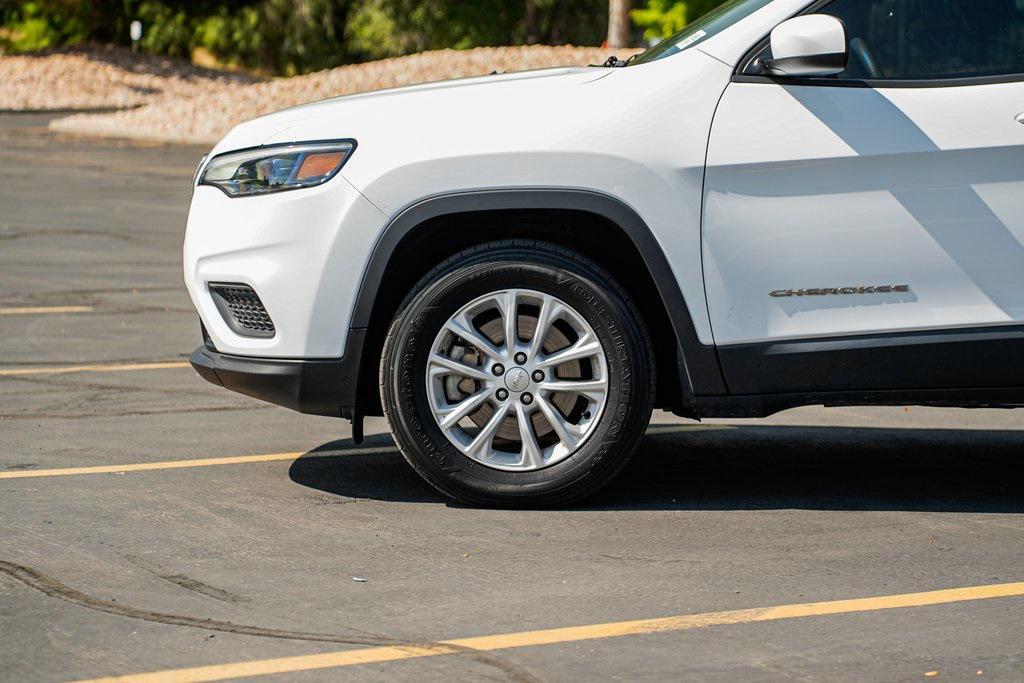 used 2020 Jeep Cherokee car, priced at $13,995