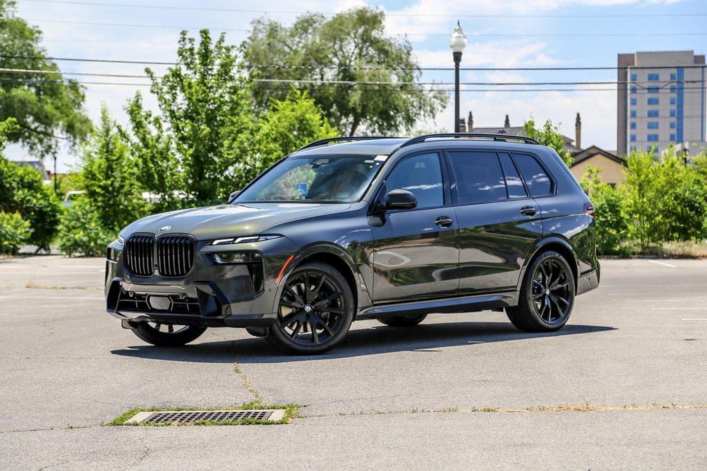 new 2026 BMW X7 car, priced at $106,165