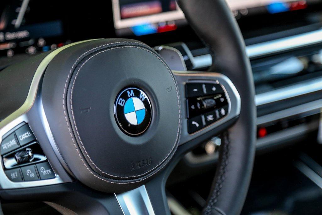 new 2026 BMW X7 car, priced at $106,165