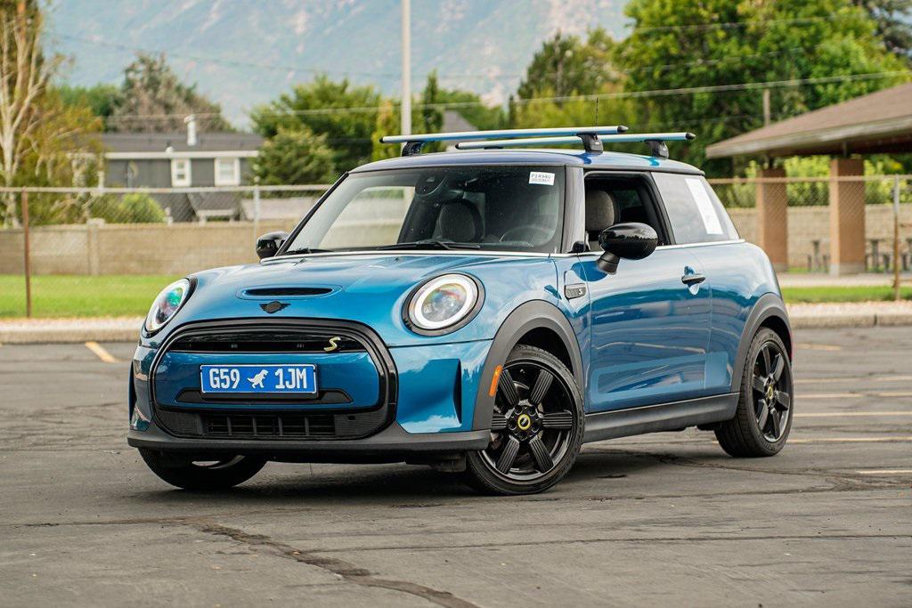 used 2022 MINI Hardtop car, priced at $21,495