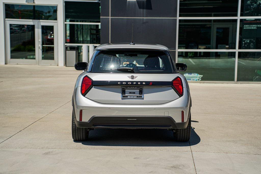 used 2025 MINI Hardtop car, priced at $36,295