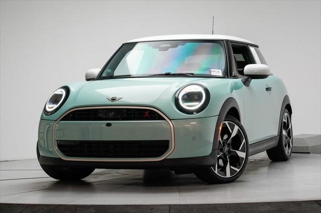 used 2025 MINI Hardtop car, priced at $33,995