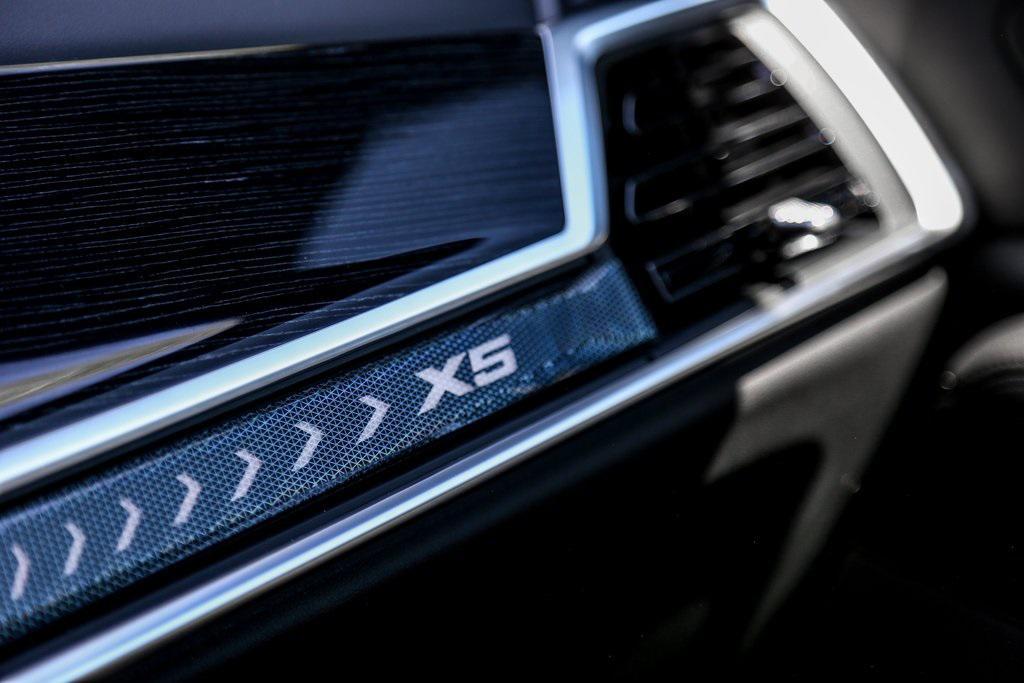 new 2026 BMW X5 PHEV car, priced at $92,925