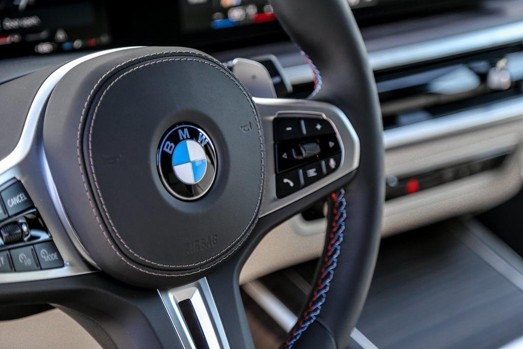 new 2026 BMW X7 car, priced at $128,120