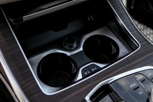 new 2026 BMW X7 car, priced at $128,120