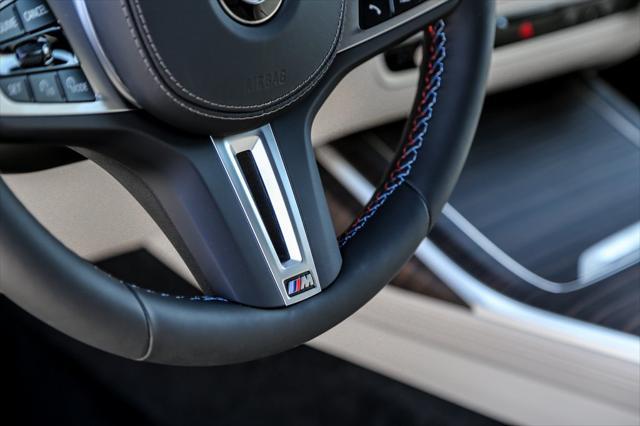 new 2026 BMW X7 car, priced at $128,120