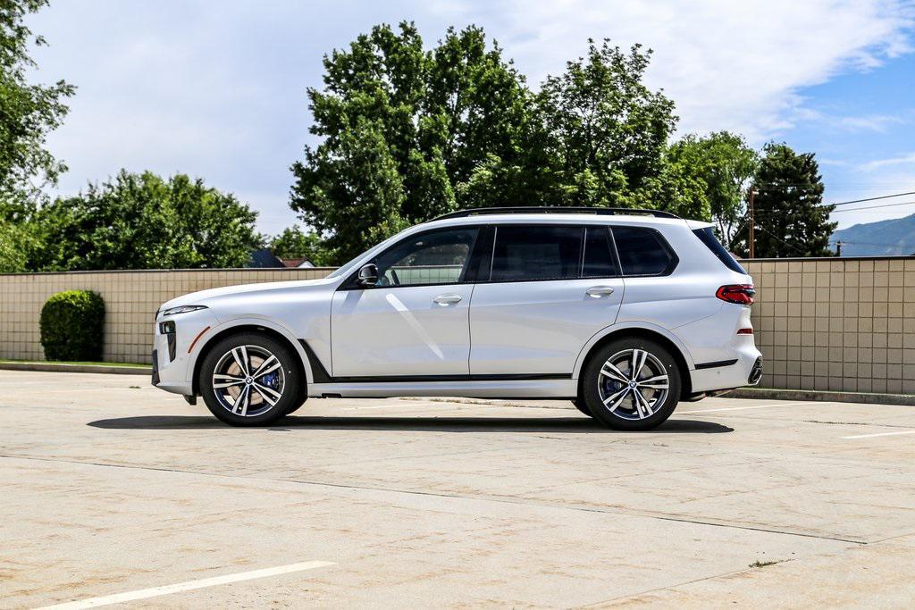 new 2026 BMW X7 car, priced at $128,120