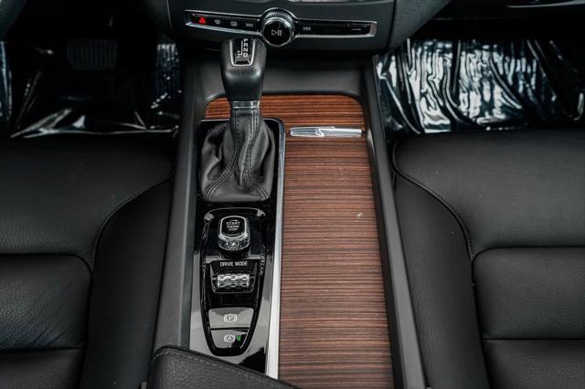 used 2021 Volvo XC60 car, priced at $27,995