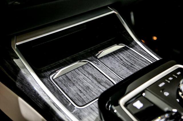 new 2025 BMW 760 car, priced at $141,205