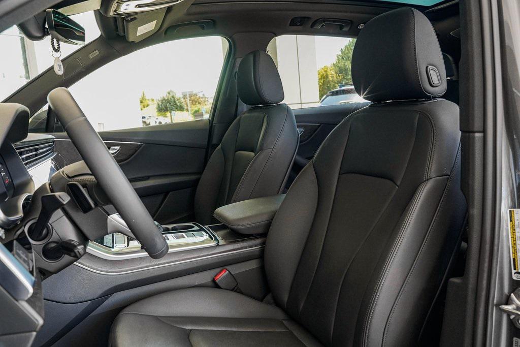 used 2020 Audi Q7 car, priced at $26,995