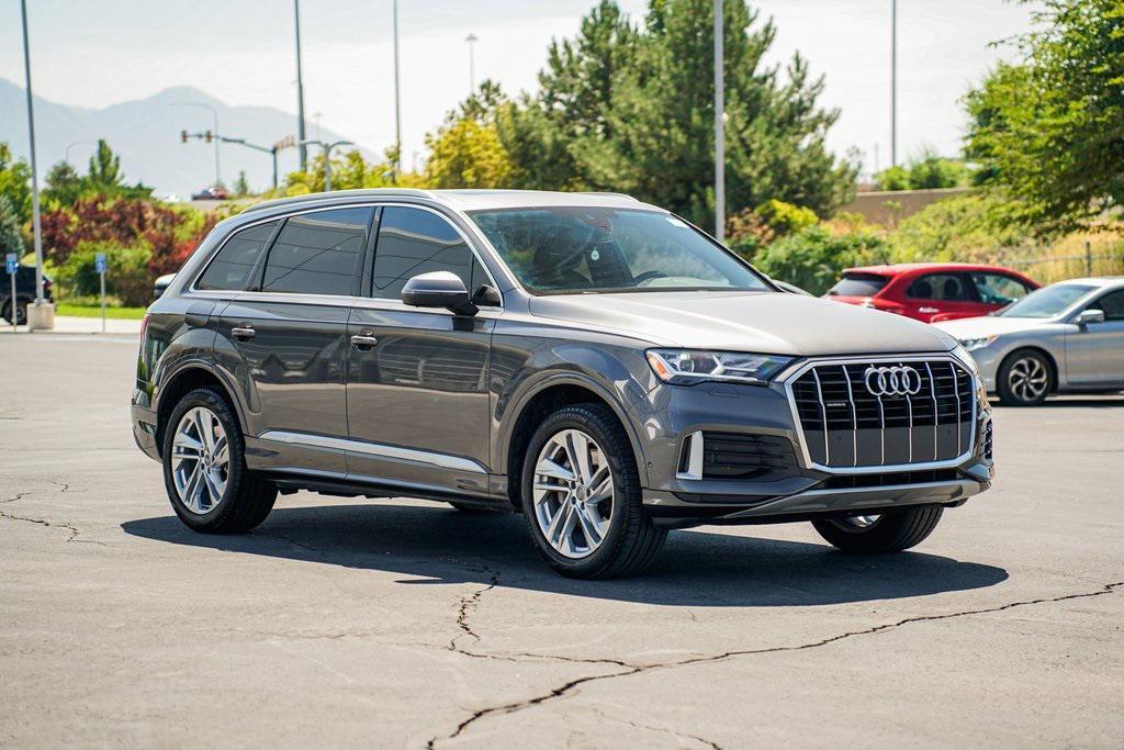 used 2020 Audi Q7 car, priced at $26,995