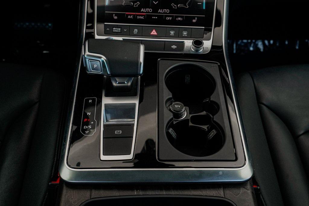 used 2020 Audi Q7 car, priced at $26,995