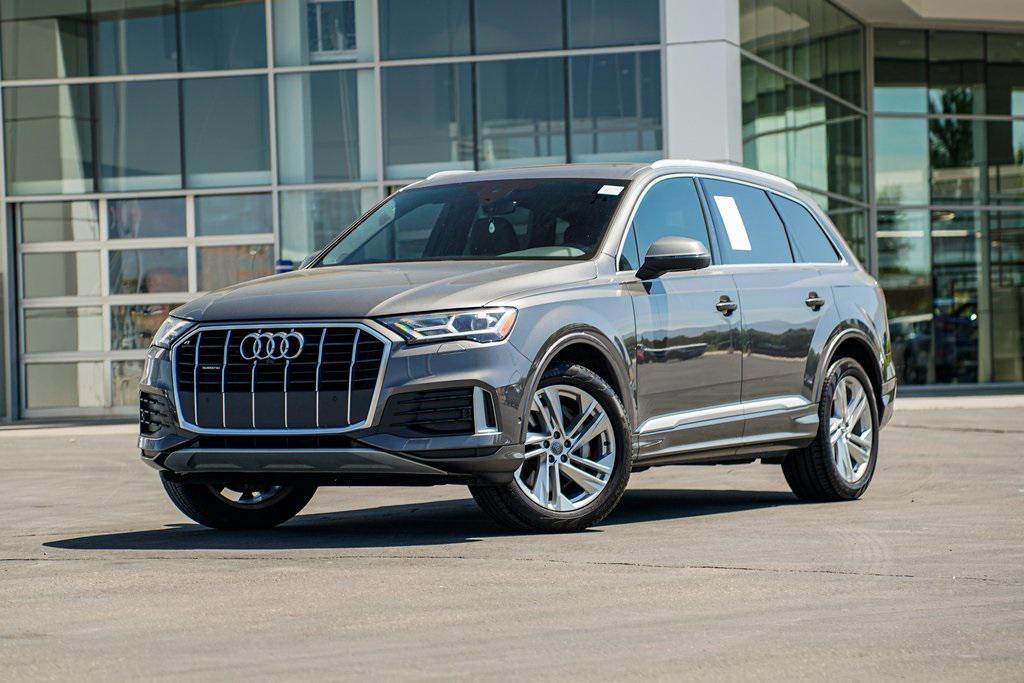 used 2020 Audi Q7 car, priced at $26,995