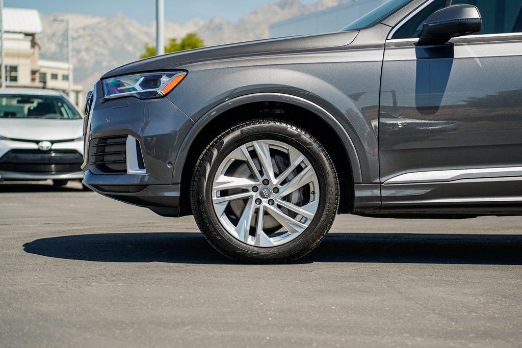 used 2020 Audi Q7 car, priced at $26,995