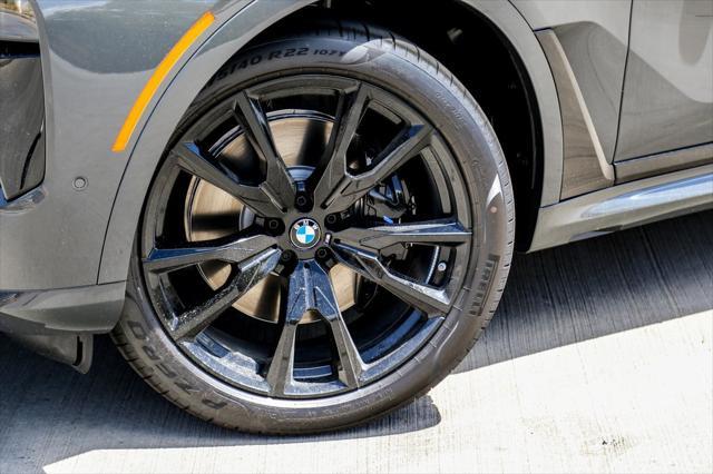 new 2026 BMW X7 car, priced at $130,070