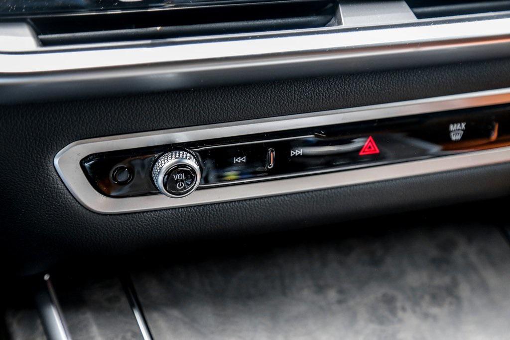 new 2025 BMW X7 car, priced at $124,375