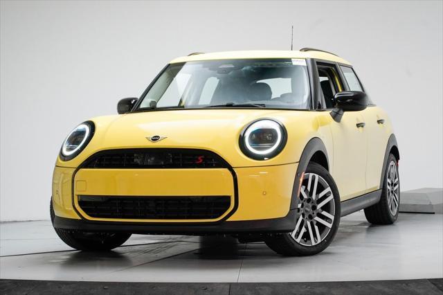 new 2025 MINI Hardtop car, priced at $38,080