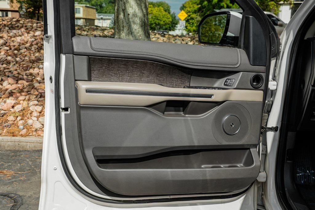 used 2018 Ford Expedition car, priced at $14,495