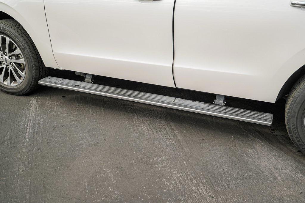 used 2018 Ford Expedition car, priced at $14,495