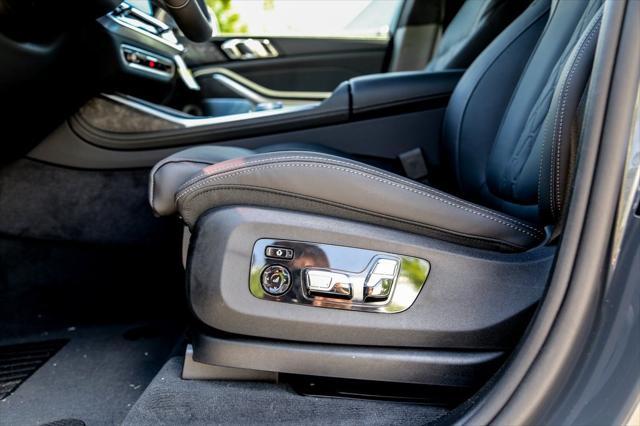 new 2026 BMW X7 car, priced at $109,745