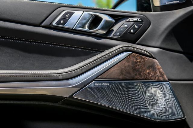 new 2026 BMW X7 car, priced at $109,745