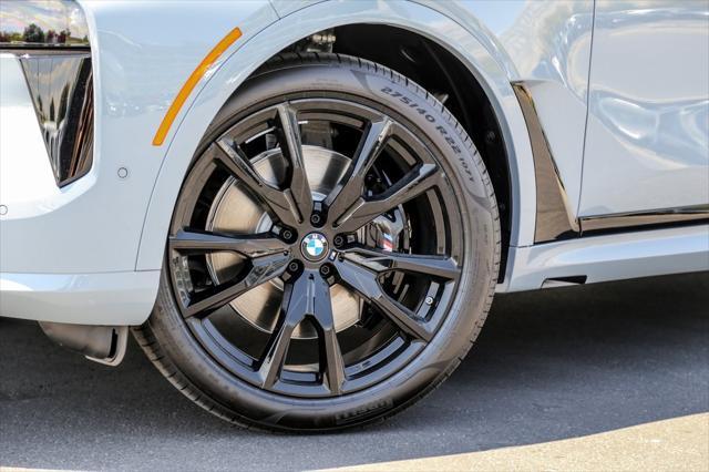 new 2026 BMW X7 car, priced at $104,395
