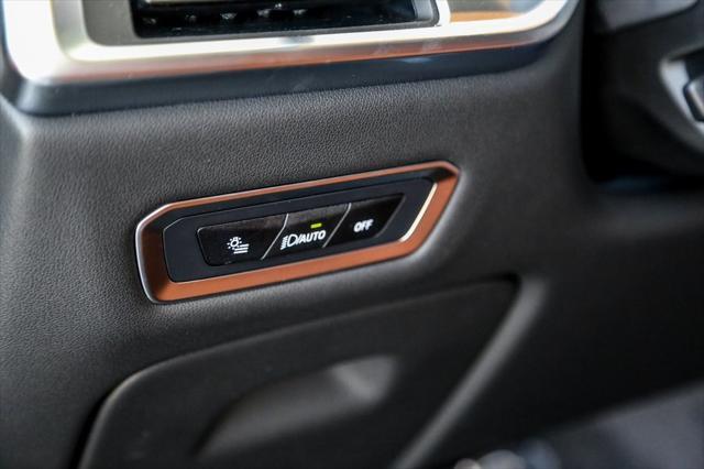 new 2026 BMW X7 car, priced at $104,395