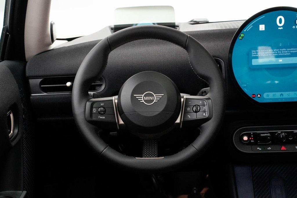 used 2025 MINI Hardtop car, priced at $32,980