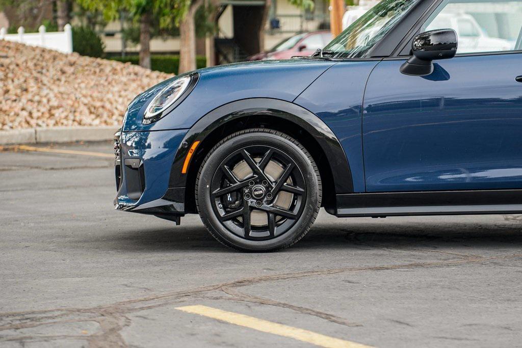 new 2025 MINI Hardtop car, priced at $41,225