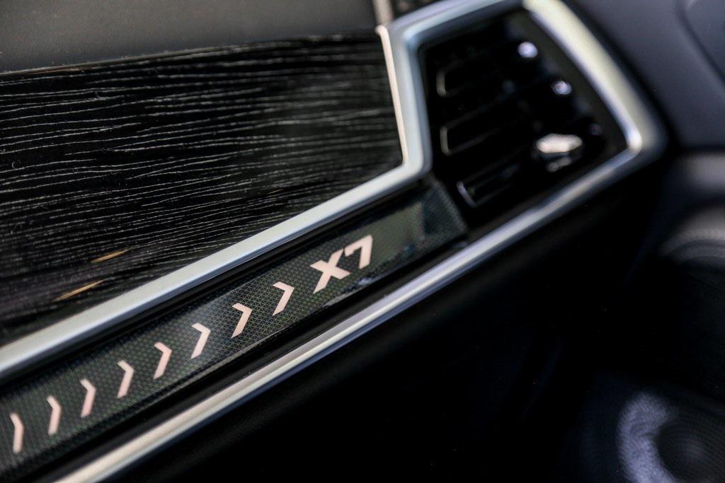new 2026 BMW X7 car, priced at $107,795