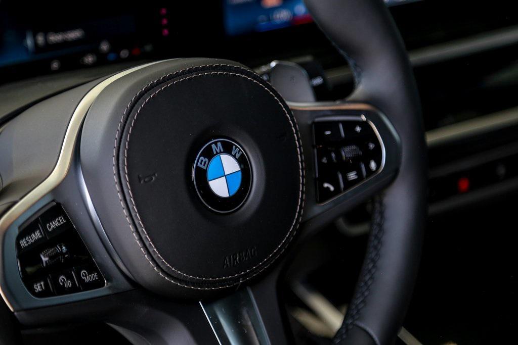new 2026 BMW X7 car, priced at $107,795