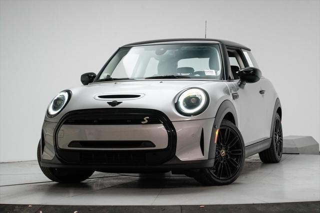 used 2024 MINI Hardtop car, priced at $26,650