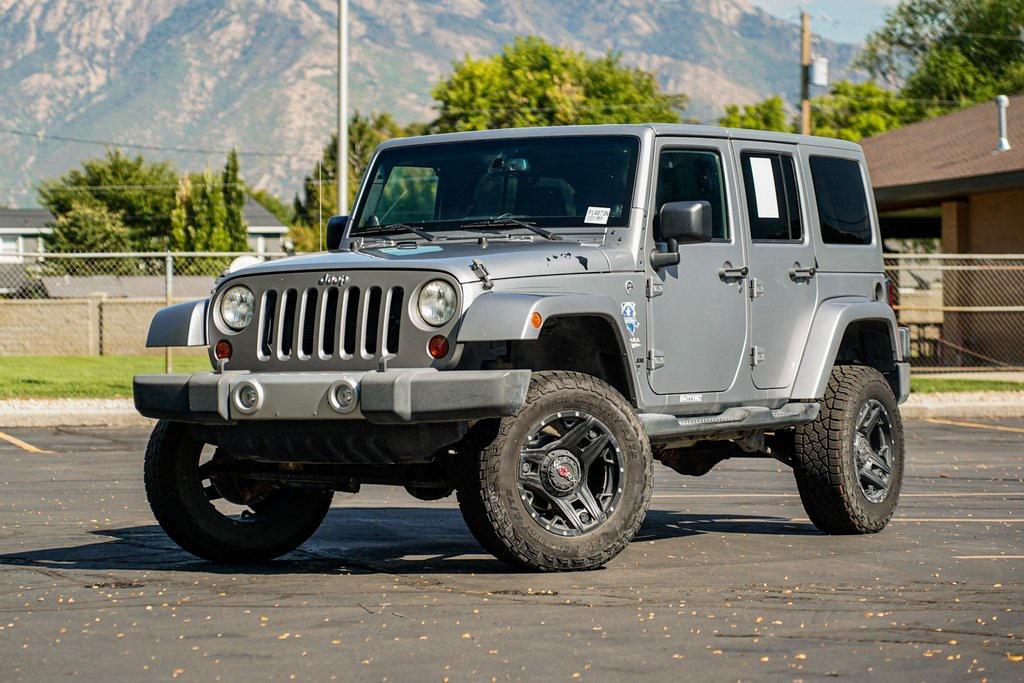 used 2013 Jeep Wrangler Unlimited car, priced at $17,995