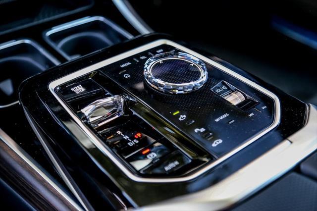 new 2025 BMW 760 car, priced at $135,355