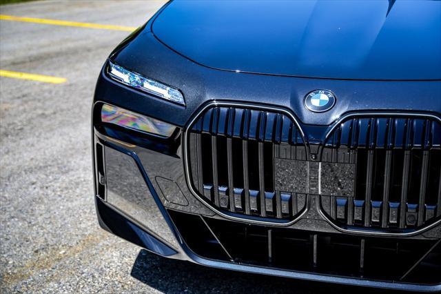 new 2025 BMW 760 car, priced at $135,355