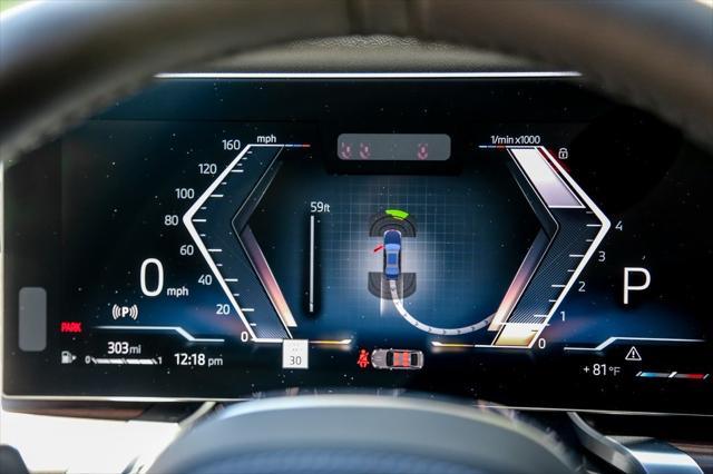 new 2025 BMW 760 car, priced at $135,355