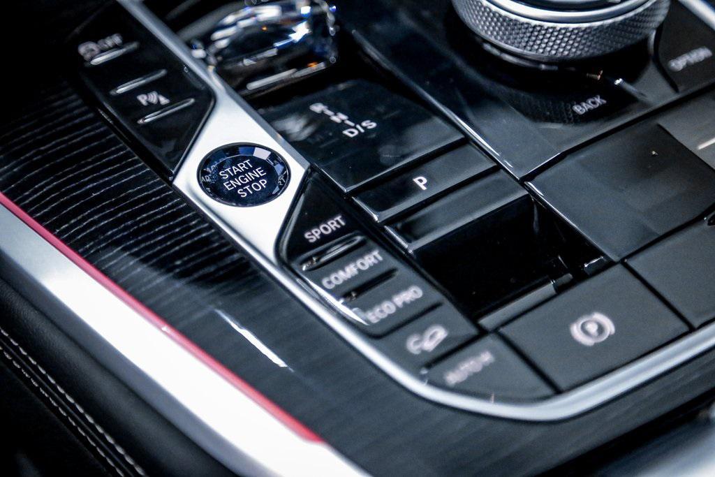 new 2026 BMW X7 car, priced at $105,965