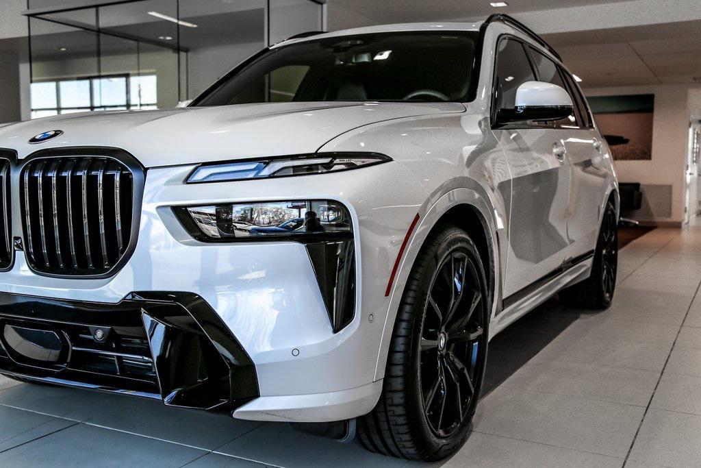 new 2026 BMW X7 car, priced at $105,965