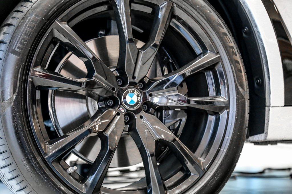 new 2026 BMW X7 car, priced at $105,965