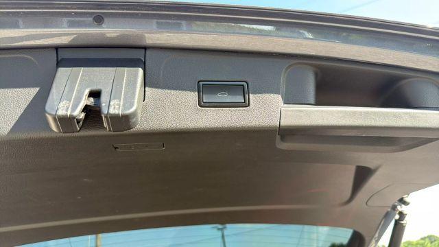 used 2021 Volkswagen Atlas car, priced at $23,995