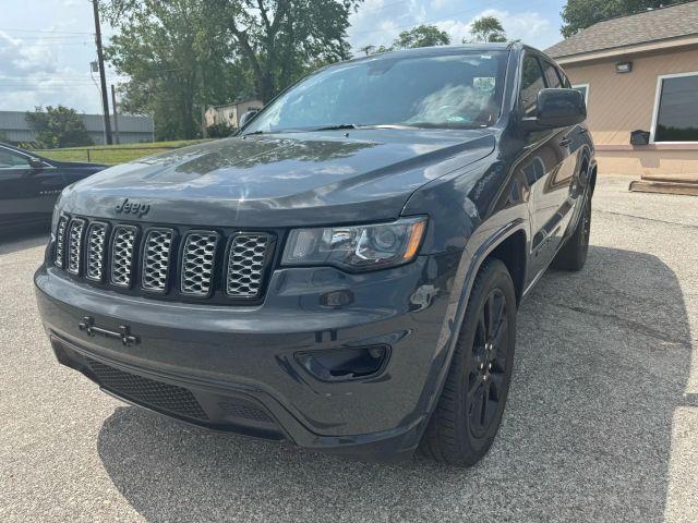 used 2018 Jeep Grand Cherokee car, priced at $18,495